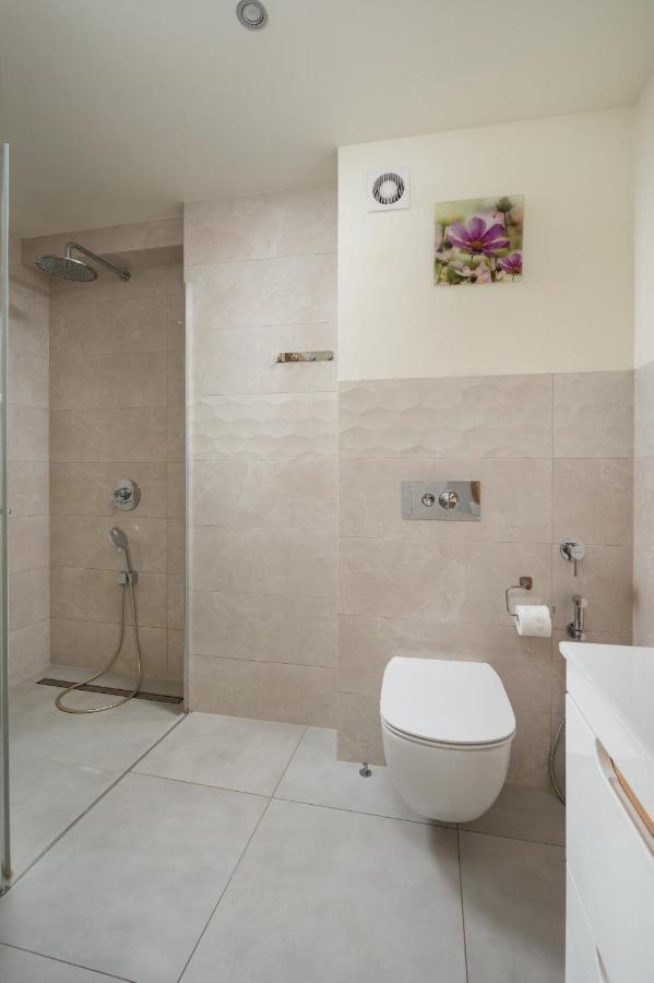 Appartamento Apartament Albatros 75M Z Ogrodkiem Varsavia Esterno foto